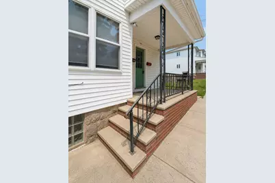 164 Hood St #1E, Fall River, MA 02720 - Photo 4