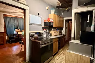 39 Hull Ave, Pittsfield, MA 01201 - Photo 8