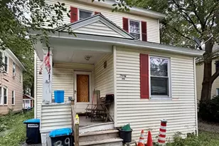 39 Hull Ave, Pittsfield, MA 01201 - Photo 1
