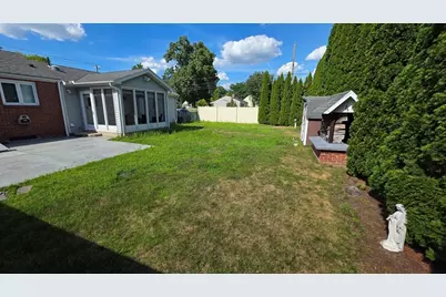 309 Island Pond, Springfield, MA 01118 - Photo 4
