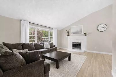 68 Gregory Rd, Holliston, MA 01746 - Photo 2