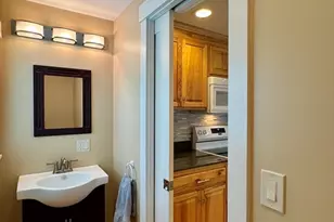 104 Davis St, Greenfield, MA 01301 - Photo 12