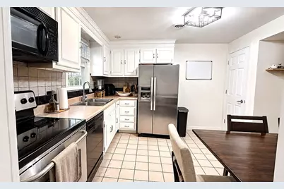 99 Pilgrim Cir #99, Methuen, MA 01844 - Photo 4
