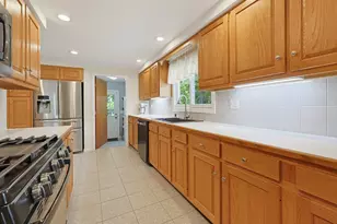 343 Central St, Foxboro, MA 02035 - Photo 16