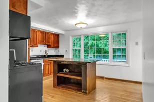 73 Summit Dr, East Bridgewater, MA 02333 - Photo 4