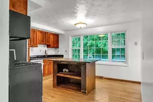 73 Summit Dr, East Bridgewater, MA 02333 - Photo 4