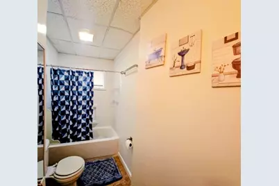 157 Lonsdale St #2W, Fall River, MA 02721 - Photo 4