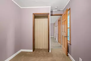102 Sayles St, Southbridge, MA 01550 - Photo 8