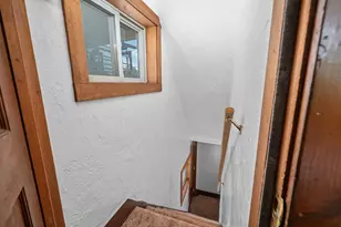 102 Sayles St, Southbridge, MA 01550 - Photo 34