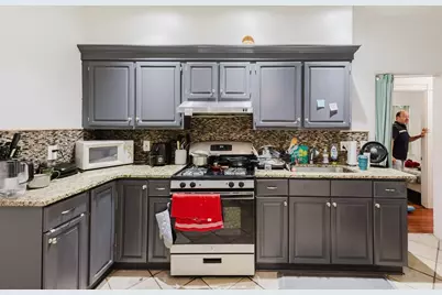 15 McLellan St, Boston, MA 02121 - Photo 20