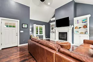 8 Mellen St, Hopedale, MA 01747 - Photo 8