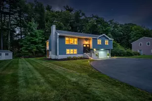 8 Willowdale Dr, Lynnfield, MA 01940 - Photo 2