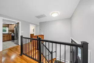 8 Willowdale Dr, Lynnfield, MA 01940 - Photo 8
