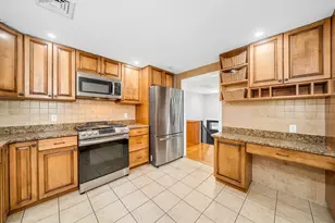 8 Willowdale Dr, Lynnfield, MA 01940 - Photo 14