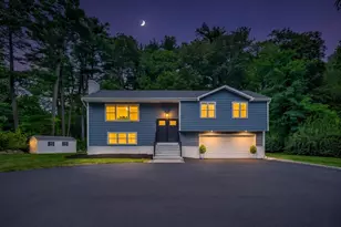 8 Willowdale Dr, Lynnfield, MA 01940 - Photo 1