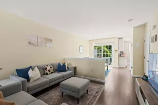 8 Turning Mill Ln, Quincy, MA 02169 - Photo 4