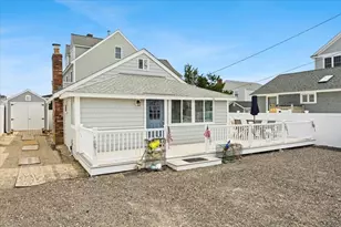 14 Alden St, Scituate, MA 02066 - Photo 2