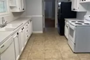 107 Church St, Northbridge, MA 01588 - Photo 6