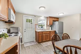 55 Friendship St, Billerica, MA 01821 - Photo 12