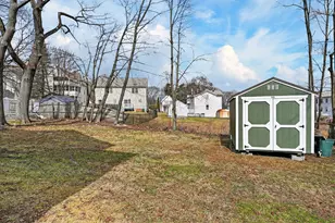 28 Ekman St, Worcester, MA 01607 - Photo 2