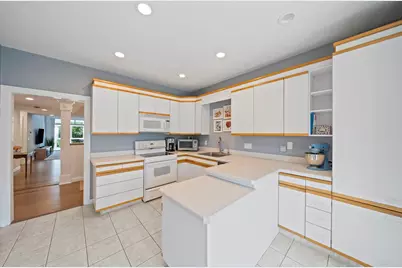 72 Kim Ter #C, Stoughton, MA 02072 - Photo 4