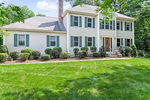 8 Vincent Rd, Mendon, MA 01756 - Photo 2