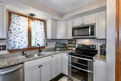419 Southwick Road #B7, Westfield, MA 01085 - Photo 12