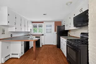 15 Hillside Ave, Middleborough, MA 02346 - Photo 12