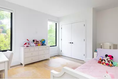 221 Gardner Rd, Brookline, MA 02445 - Photo 16
