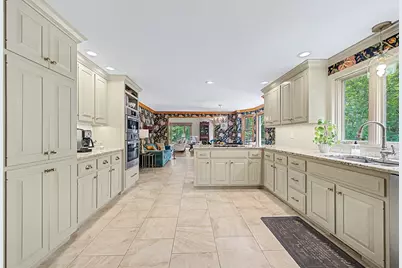 8 Erika Dr, Hopkinton, MA 01748 - Photo 6