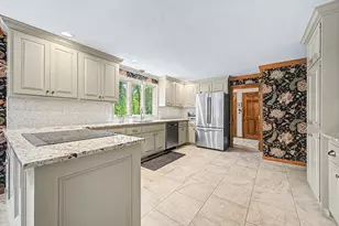 8 Erika Dr, Hopkinton, MA 01748 - Photo 8