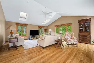 8 Erika Dr, Hopkinton, MA 01748 - Photo 10