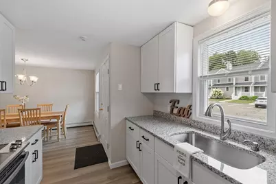 4 Sycamore Dr #4, Leominster, MA 01453 - Photo 6