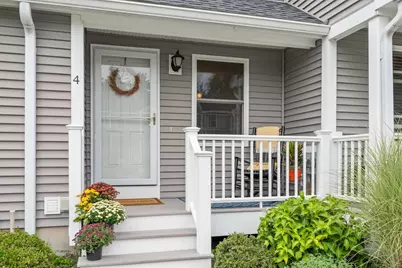 4 Sycamore Dr #4, Leominster, MA 01453 - Photo 2