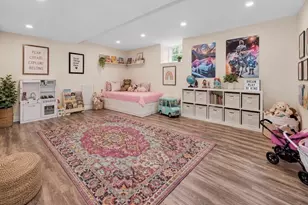 217 Pleasant St, Winthrop, MA 02152 - Photo 16