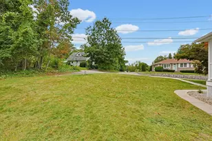 30 Barrett Ave, Worcester, MA 01605 - Photo 32