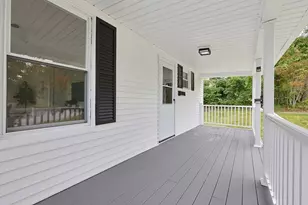 30 Barrett Ave, Worcester, MA 01605 - Photo 26