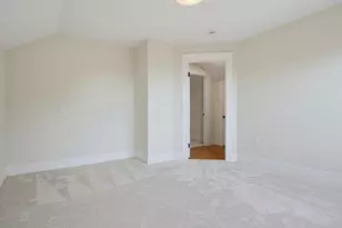 30 Barrett Ave, Worcester, MA 01605 - Photo 22