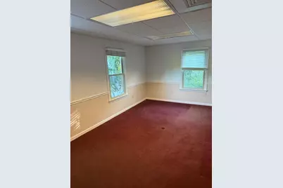 24 Asylum St, Milford, MA 01757 - Photo 12