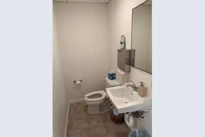 24 Asylum St, Milford, MA 01757 - Photo 14
