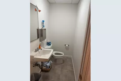 24 Asylum St, Milford, MA 01757 - Photo 18