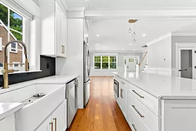 698 Trapelo Road, Waltham, MA 02452 - Photo 8