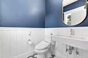 698 Trapelo Rd, Waltham, MA 02452 - Photo 12