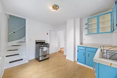 90 Middlesex St, Haverhill, MA 01835 - Photo 8