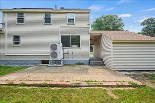 6 Oakwood Ave, Auburn, MA 01501 - Photo 32