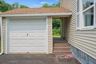 6 Oakwood Ave, Auburn, MA 01501 - Photo 6