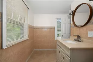 6 Oakwood Ave, Auburn, MA 01501 - Photo 22