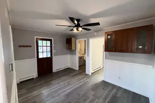 36 Boynton St, Manchester, NH 03102 - Photo 4
