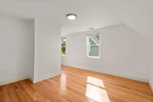 30 Willow St, Newton, MA 02459 - Photo 16