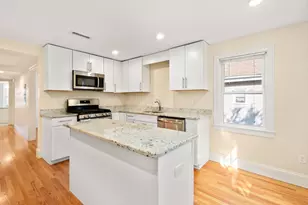30 Willow St, Newton, MA 02459 - Photo 2